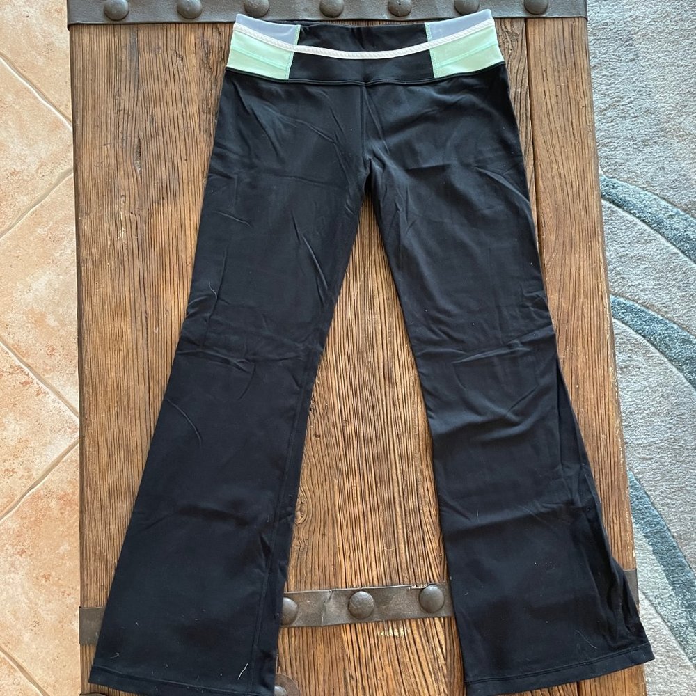 Lululemon Bootcut pants size 10